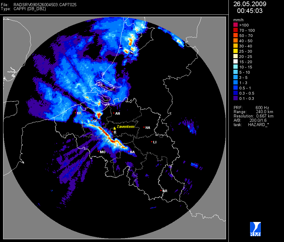 De radar van Zaventem (Skeyes) toont een zeer actieve squall line op 26 mei 2009. Ten noordoosten van Gent is ook een supercell te zien. Lokaal werden hagelstenen tot 9 cm diameter waargenomen.